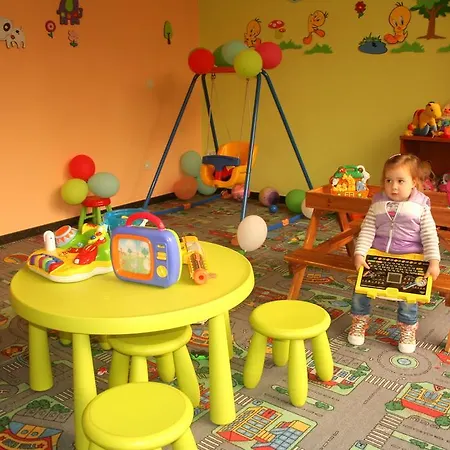 Vris Apart Otel Tsarevo