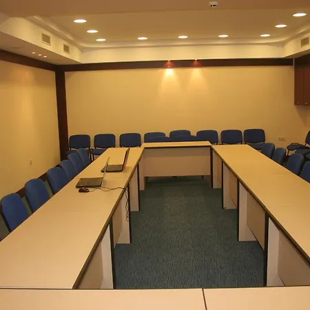 Vris Apart Otel Tsarevo