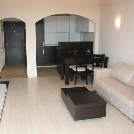 Aparthotel Vris
