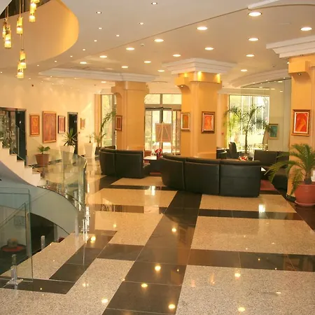 Vris Aparthotel