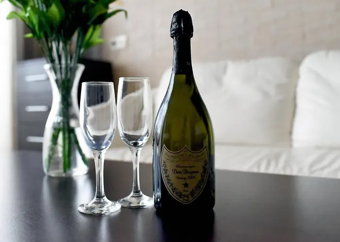 врис Апартхотел